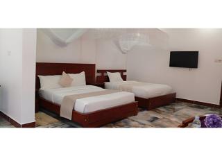 Fort Breeze Hotel - Fort Portal - 9
