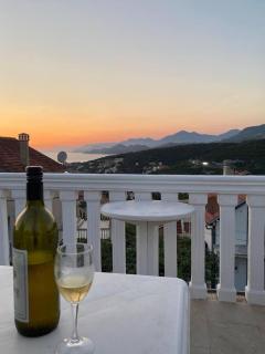 Дом возле моря с большой террасой с видом на море - 4