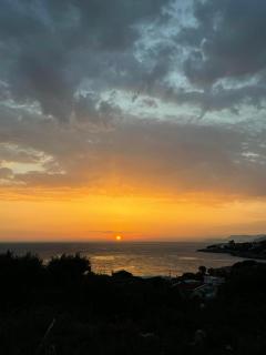 Дом возле моря с большой террасой с видом на море - 3