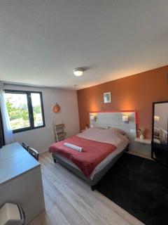 Studio Appart'hôtel gare TGV avec place privée - Avignon - 0