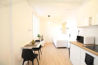 Disponible - Appartement Entier - Matelas Emma - RER B Laplace, 5mn Paris - 2 pers - Parking Rue Gratuit - Tout équipé - RDC - 1 - 4