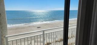 Updated Ocean Front Queen Suite- Sea Mist 20505 - Myrtle Beach - 8