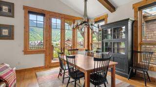 STOWE GLOBE 4 BEDROOM LUXURY CABIN SKI IN SKI OUT - Stowe - 1