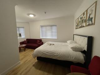 The Barrington Hotel - New Barnet - 0