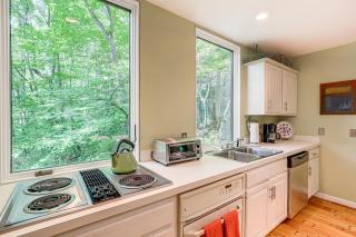 Carriage House Near Downtown and the Parkway - Asheville - 1