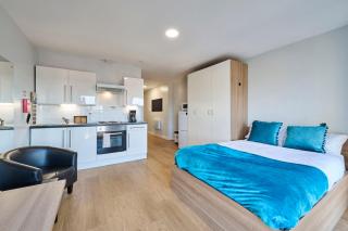 Chic Fully-Furnished Studios for Students Only at The Summit in Leicester - Leicester - 6