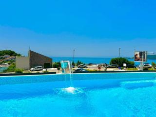 Exclusive Hotel - 9