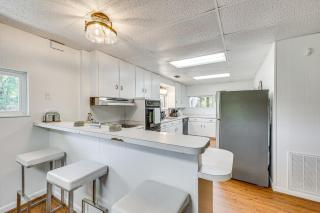 Lakeside Hot Springs Retreat with Pool Table! - Hot Springs - 3