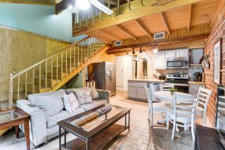 Riverfront Anglers Cabin in Fairhope with Deck! - Fairhope - 7