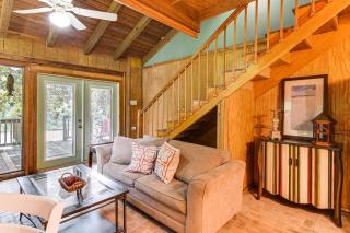 Riverfront Anglers Cabin in Fairhope with Deck! - Fairhope - 6