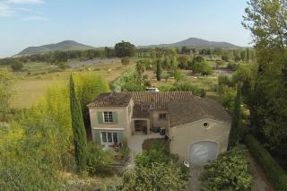 VAR Studio Rez de chaussée - bord mer et campagne - au calme loin du béton - 0