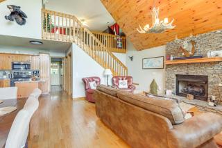 Game Room and Fire Pit Picturesque Cabin in Murphy - Murphy - 7