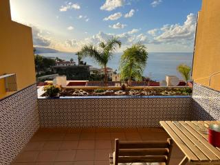 Nomad's Nest - Sea View Apartment with Pool - Ideal for Vacation & Remote Work - Santa Úrsula - 3