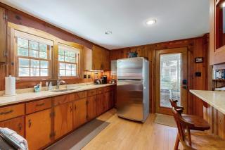 Pickerel Cove Cottage - Mashpee - 3