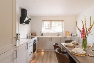 Upper Oak House - 6