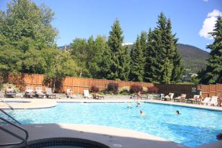 Cascade Lodge suite WIFI 2 hot tubs pool gym sauna ski & bike storage room - Whistler - 4