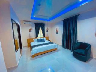 West Wing hotel and apartment - Awoyaya - 4
