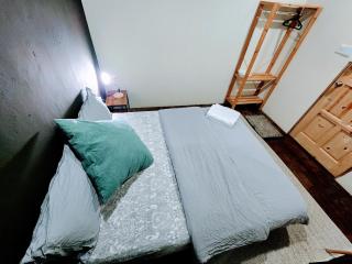 Upspot Kuching Waterfront Premium Hostel - Kuching - 2