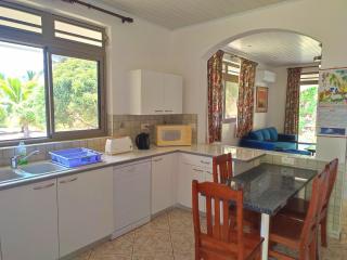 HUAHINE - Fare Teakavehere Tipanier - 3