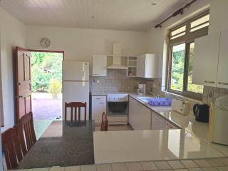 HUAHINE - Fare Teakavehere Tipanier - 2