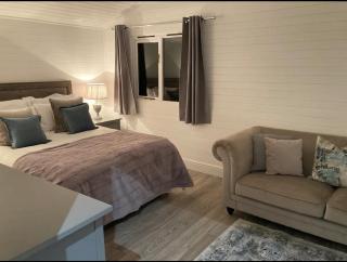 Orchard Retreat - Rural Cabin - Private Hot Tub! - 7