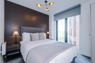 Premium 3 Bed Apartment City Centre - Free Parking - 4