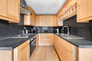 Tranquil Escape In Hertfordshire, Free Parking, 2 Bed, 2 Bath, Sleeps 6 - Caldecote - 7
