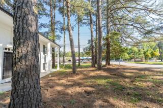 Hillandale Private Suite with Shared Bathroom - Atlanta - 4