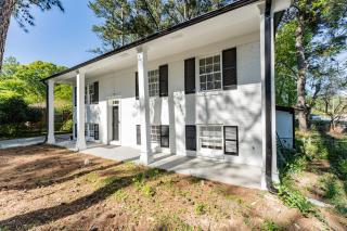 Hillandale Private Suite with Shared Bathroom - Atlanta - 5
