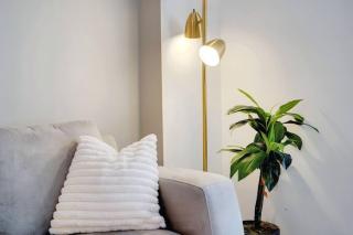 2 bed condo, Queen sofa bed Brickell, Free Parking, Pool, Gym - 4