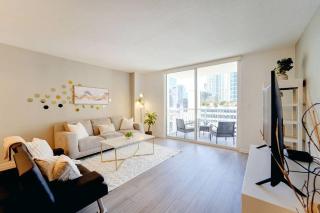 2 bed condo, Queen sofa bed Brickell, Free Parking, Pool, Gym - 3