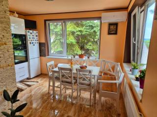 Riverside Forest Apartment - Chlʼaba - 4
