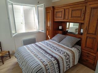 Véritable maison de campagne nouvellement rénovée au pied du Lubéron - Cheval-Blanc - 2