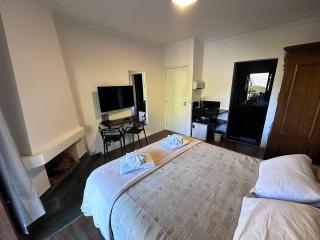 Cama Queen com arrumação diária - Campos do Jordão - 7