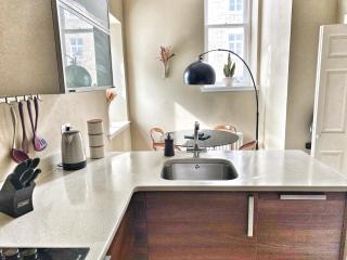 Central, 2 bed Town House with free parking by Lains Lettings - Aberdeen - 7