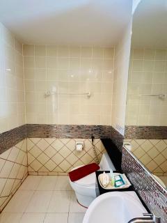 Anda Beachside Hotel - Karon Beach - 4