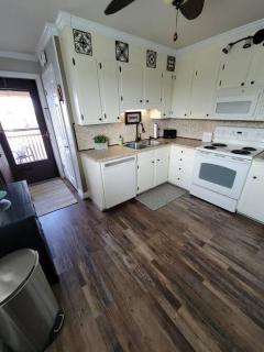 Inlet Point Villas 12E Cherry Grove Beach "The Point" - 6