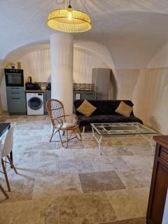Logement privé avec terrasse - - 3