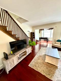 A Perfect Place to Call Home, Free Parking at all Time - Philadelphia - 2