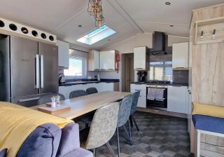 Thrive by the sea, Seal Bay Resort - Selsey - 6