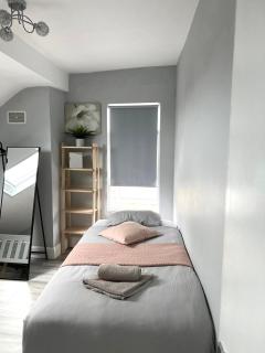 DVM escape Flat 3 - Bristol - 2