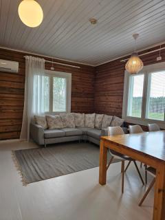 Rauhallinen asunto maalla, navetan päädyssä. - 7