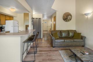 3287 Fairway Loop - 2