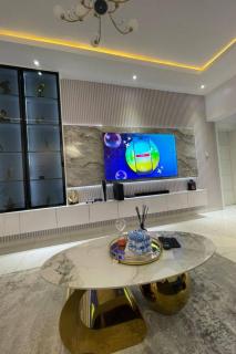 Exquisitely furnished 2 bedroom apartment - Lekki - 4