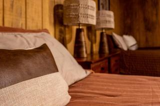 Hibernation Station - Gatlinburg - 1