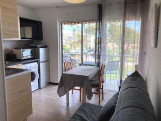 Appartement T1 à Balaruc-les-Bains avec WIFI - Équipement complet, idéal pour 2 personnes - FR-1-553-145 - Balaruc-les-Bains - 4