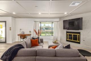 Sophisticated Luxury W Heated Pool, Ev Charger - 8