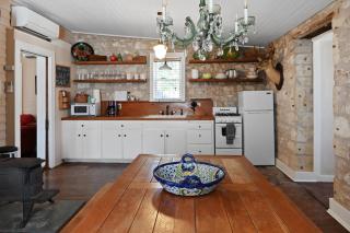 Calmbach Cottage - Fredericksburg - 5