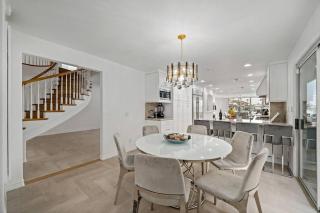 Luxury Waterfront Home in the Heart of the Harbor - Huntington Beach - 6
