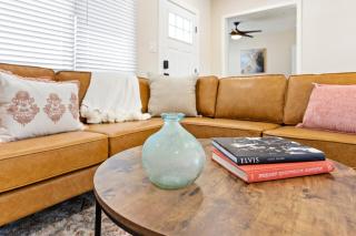 Old Town Oasis - 3BR Home with Fire Pit - Scottsdale - 6